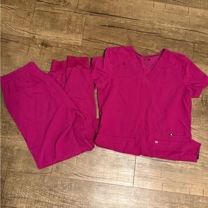 Koi Next Gen Scrub Set